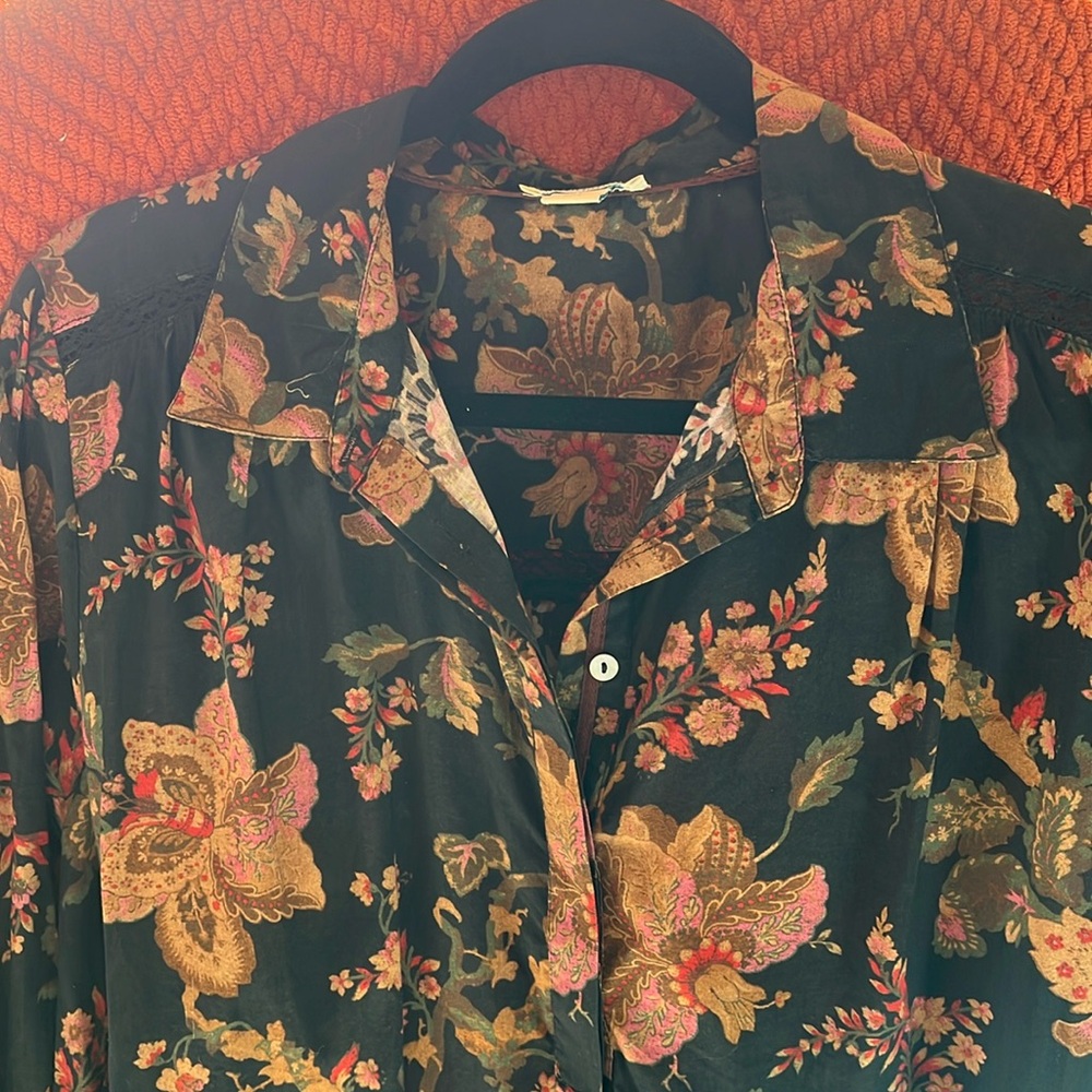 Sundance long sleeve top